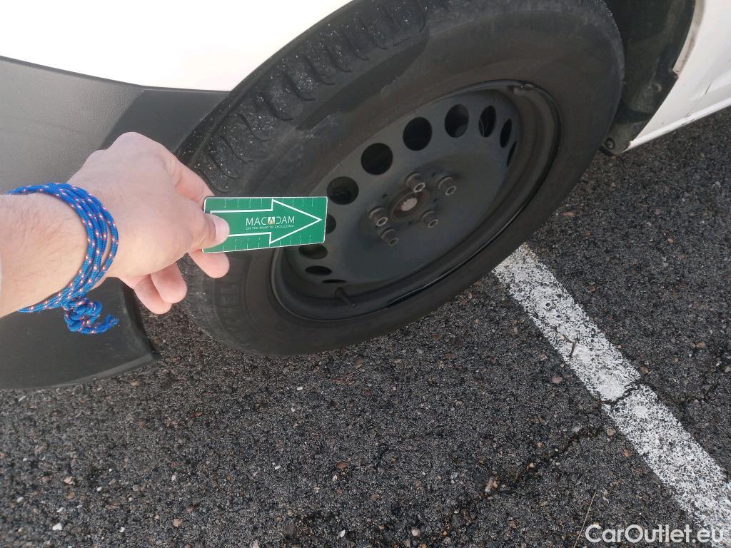  Volkswagen  Caddy VOLKSWAGEN  / 2020 / 4P / combi Kombi 2.0 TDI 75kW (102CV) (CX) #46