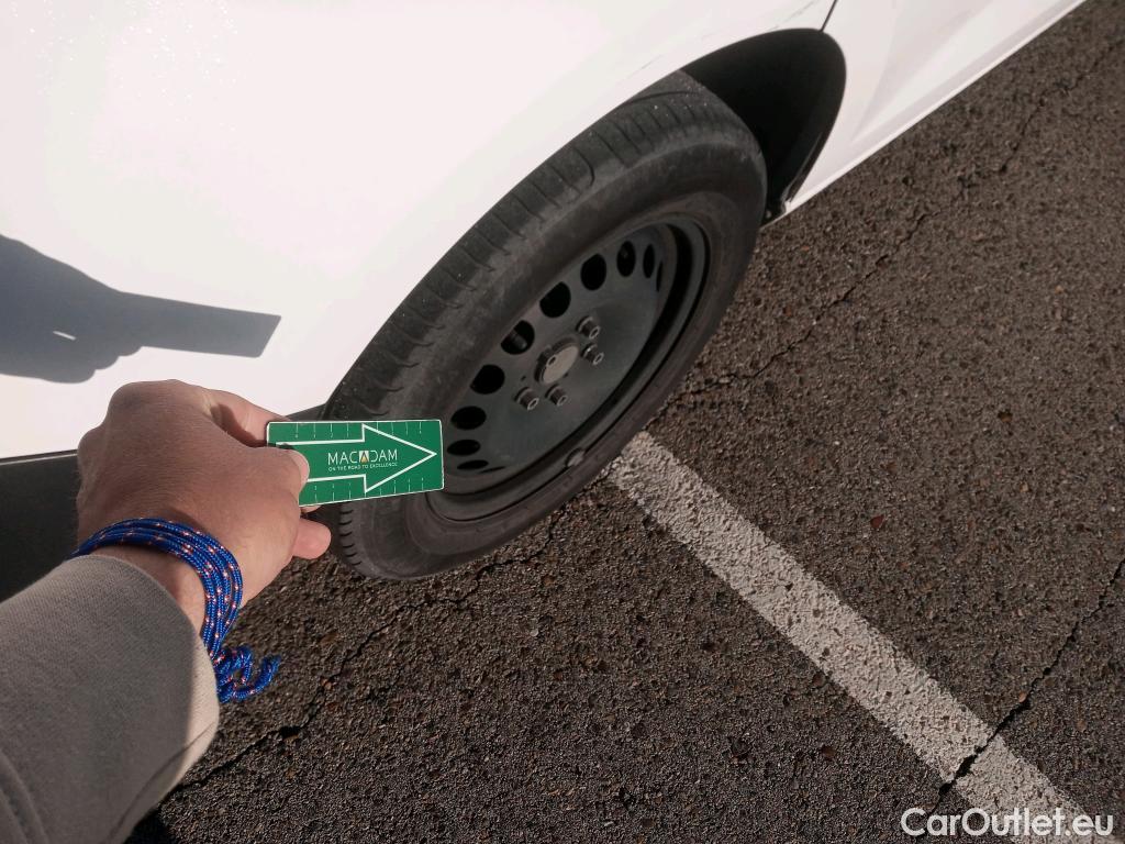  Volkswagen  Caddy VOLKSWAGEN  / 2020 / 4P / combi Kombi 2.0 TDI 75kW (102CV) (CX) #51