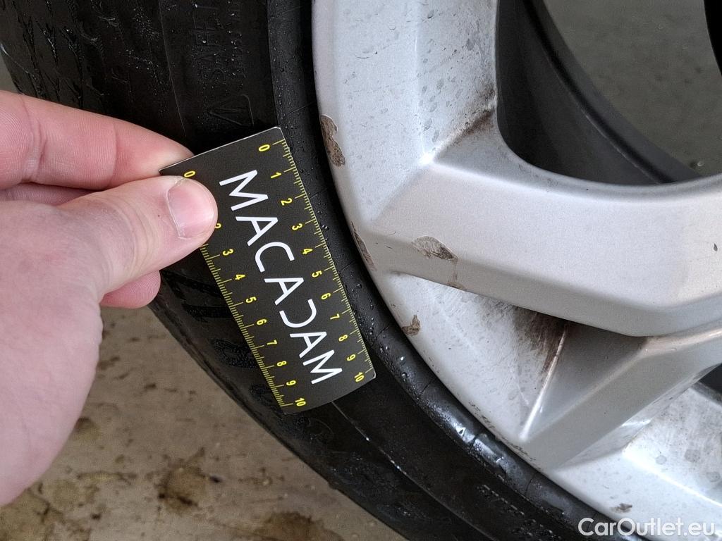  Nissan  Juke NISSAN  / 2019 / 5P / Crossover DIG-T 114 BVM6 Business+ #12