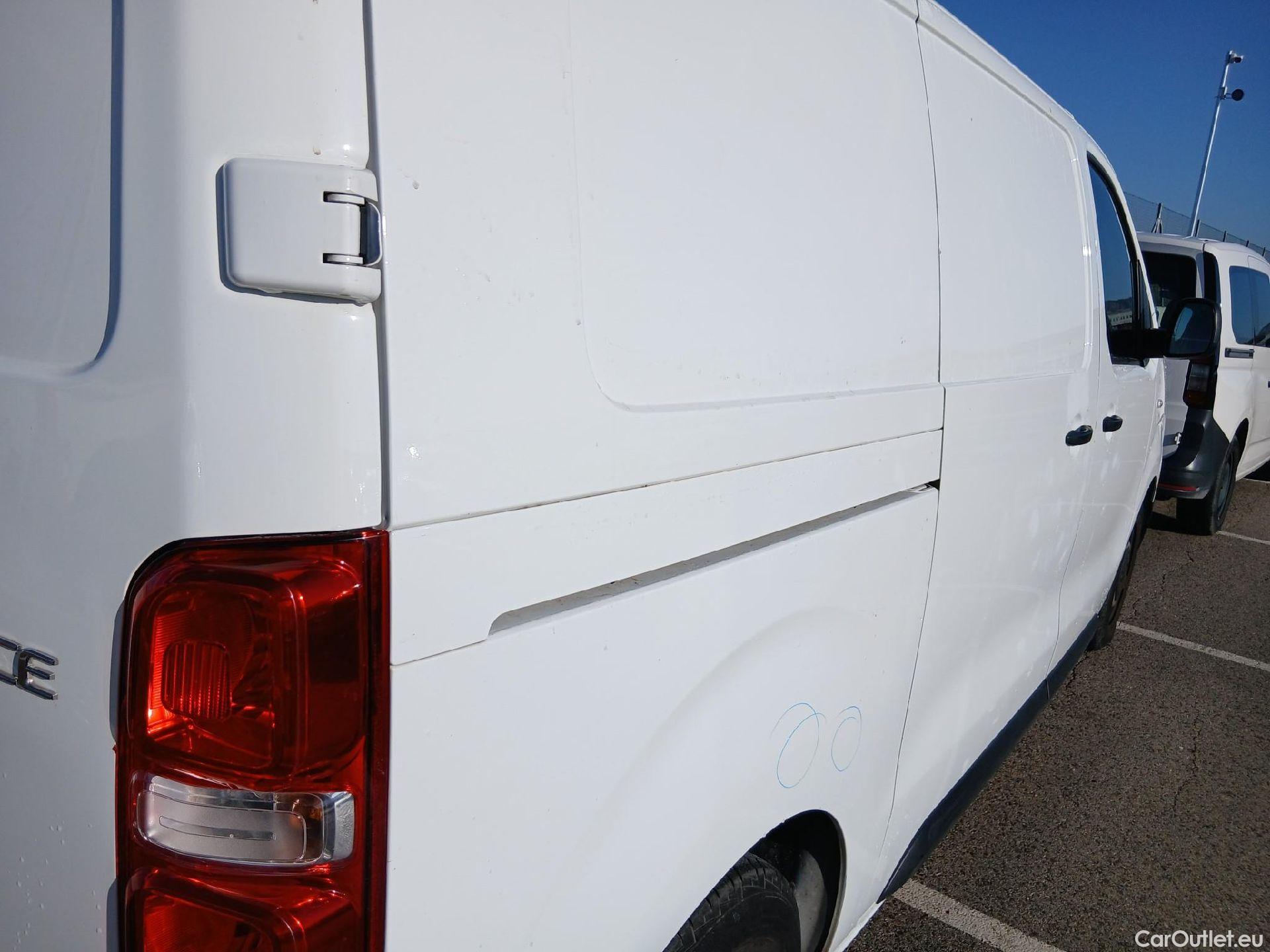  Toyota  Proace TOYOTA  / 2020 / 4P / furgón 1.5D 100CV GX 1PL 2PT L1 #39