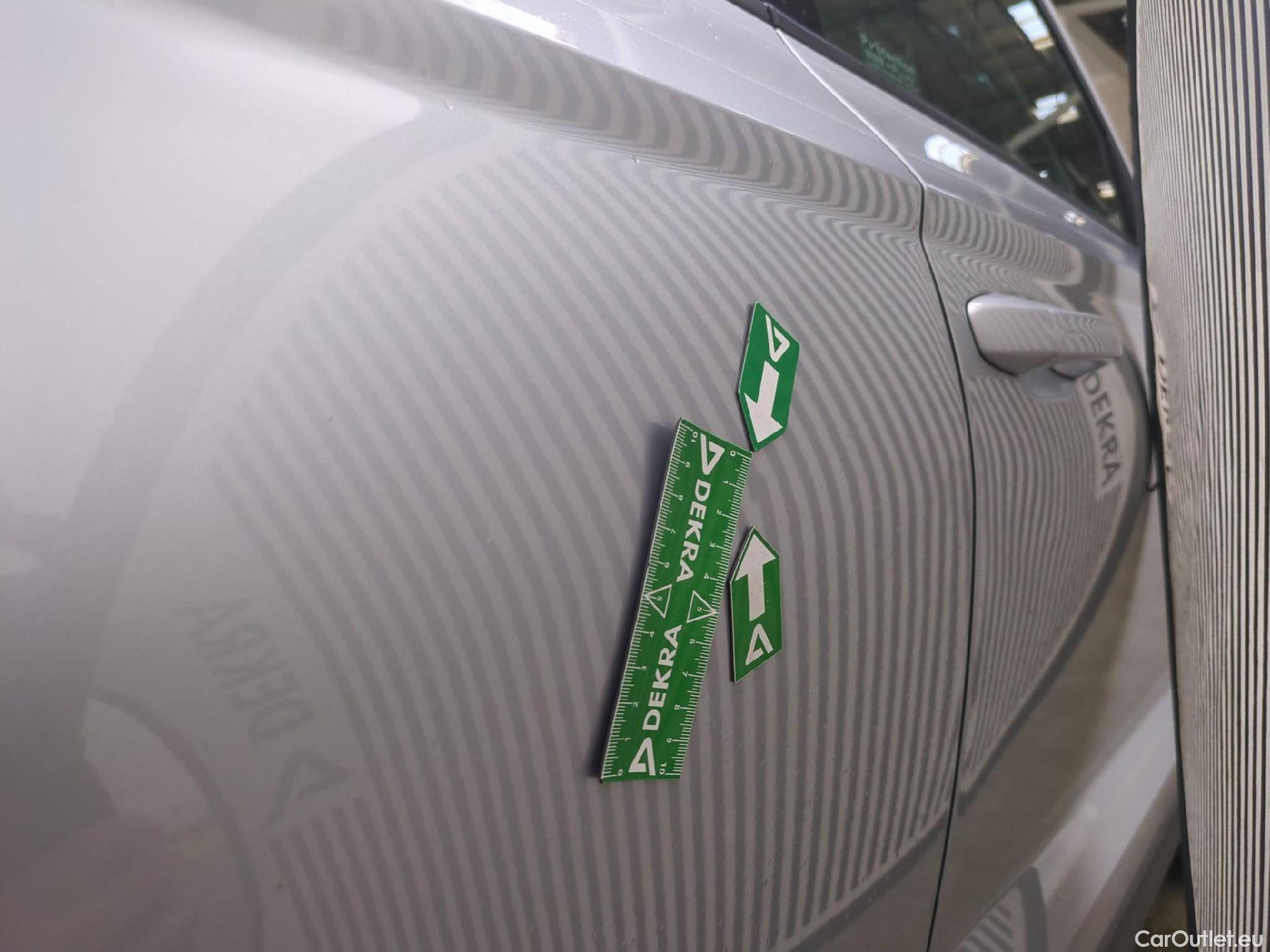  Skoda  Karoq SKODA  / 2017 / 5P / SUV 2.0 TDI 116ch Business #76