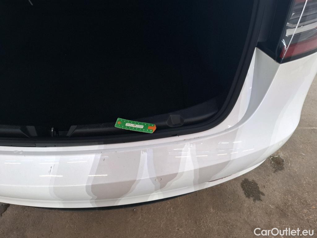  Tesla  Model 3 TESLA  / 2018 / 4P / Berline Grande Autonomie Dual Motor AWD #21