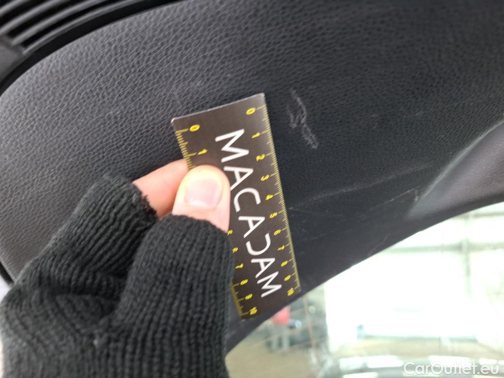  Toyota  Corolla TOYOTA  / 2018 / 5P / Berline Hybride 122h Dynamic Business Stage Acad #18