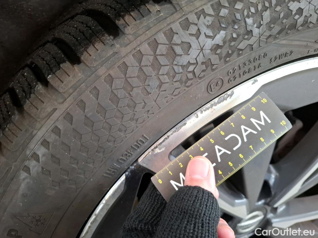  Nissan  Qashqai NISSAN  / 2021 / 5P / Crossover 1.3 MHEV 158ch Xtronic N-Style(SP) #11