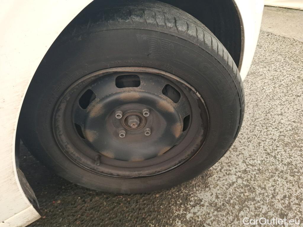  Peugeot  208  Affaire Premium 1.5 HDi 100CV BVM5 E6dT #4