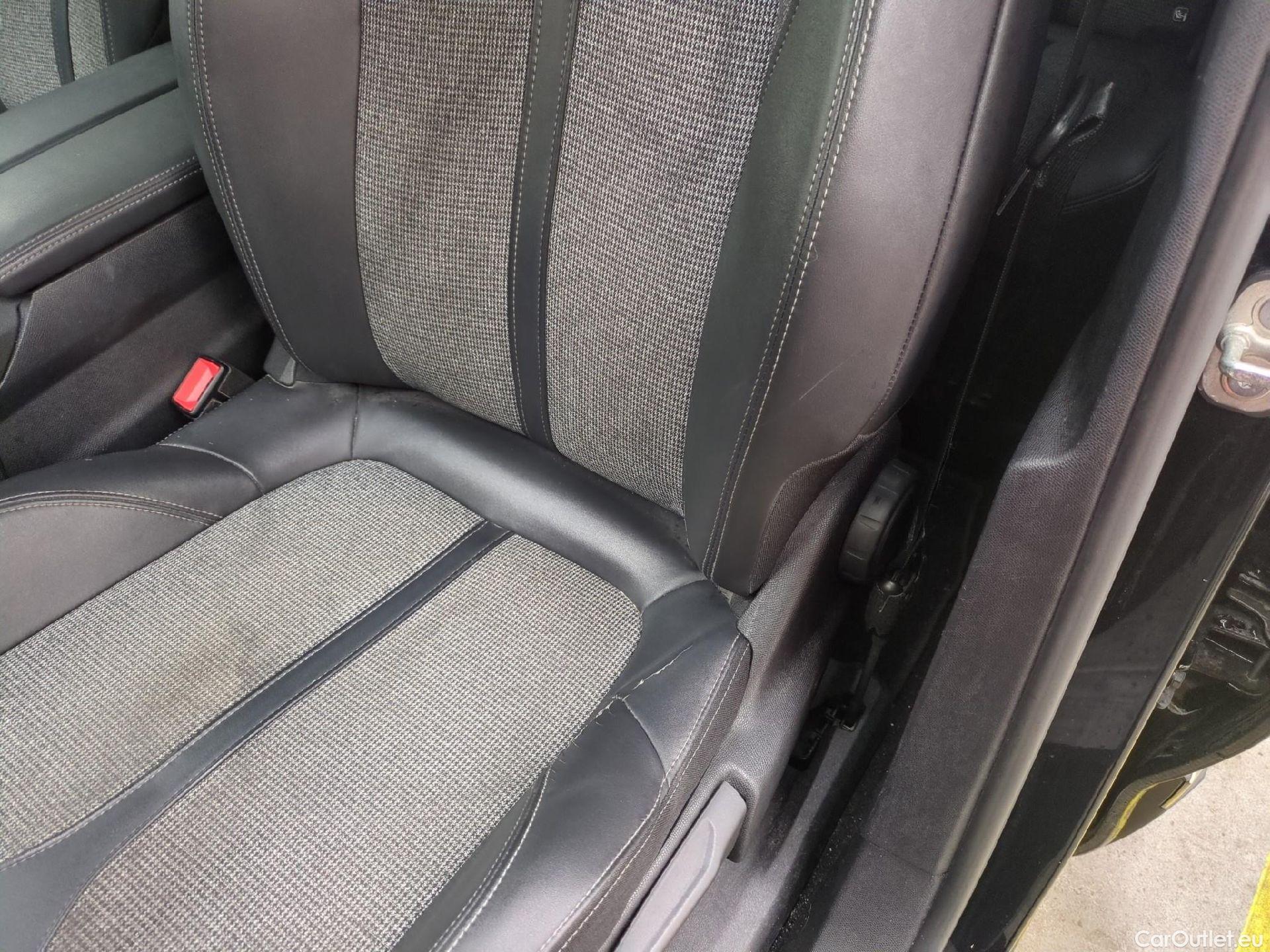  Peugeot  5008  Allure Business 1.5 HDi 130CV BVM6 E6dT #9