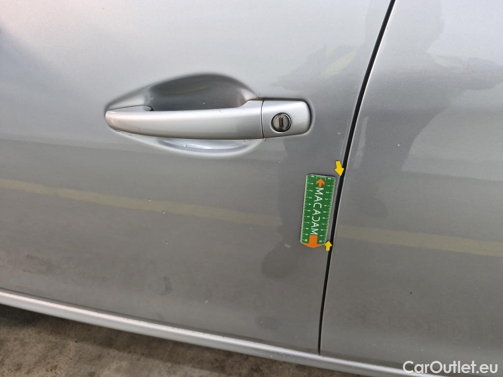  Peugeot  208  Active Business 1.6 HDi 75CV BVM5 E6 #11