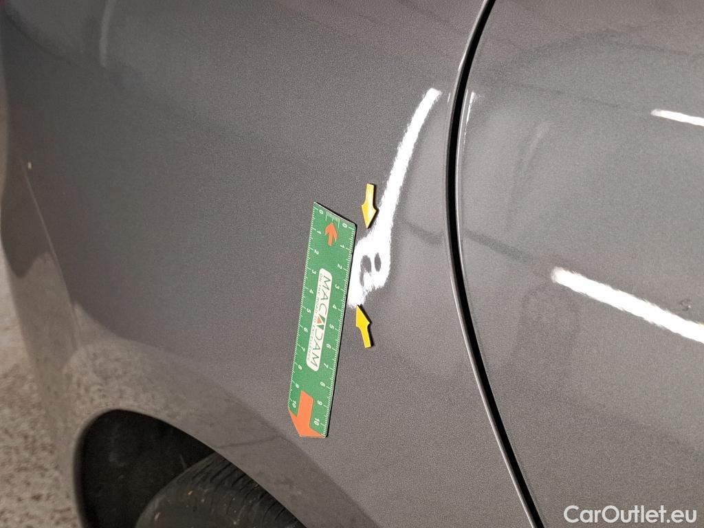  Mercedes  B-Klasse MERCEDES-BENZ Classe B / 2019 / 5P / monospace B 180 d Business Line Edition BA7 #32