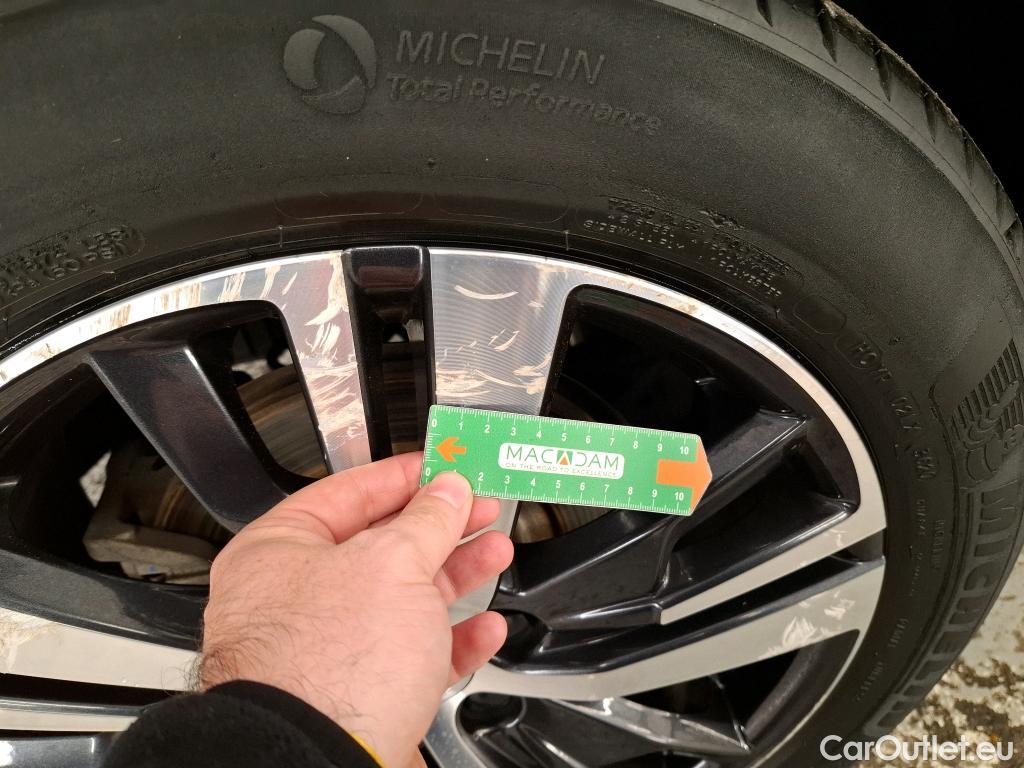  Peugeot  3008  Allure Business 1.5 HDi 130CV BVM6 E6d #42