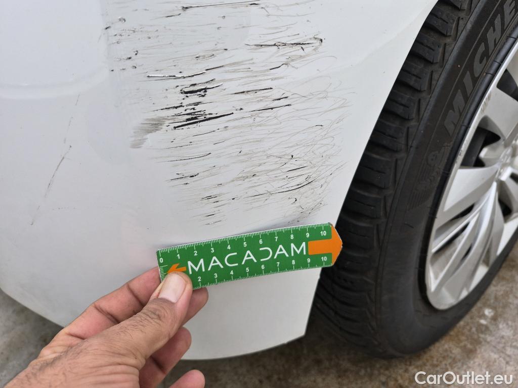  Peugeot  208  Premium 1.5 HDi 100CV BVM6 E6d #16