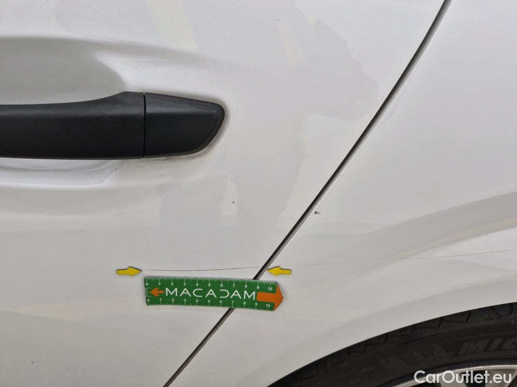  Peugeot  208  Premium 1.5 HDi 100CV BVM6 E6d #40