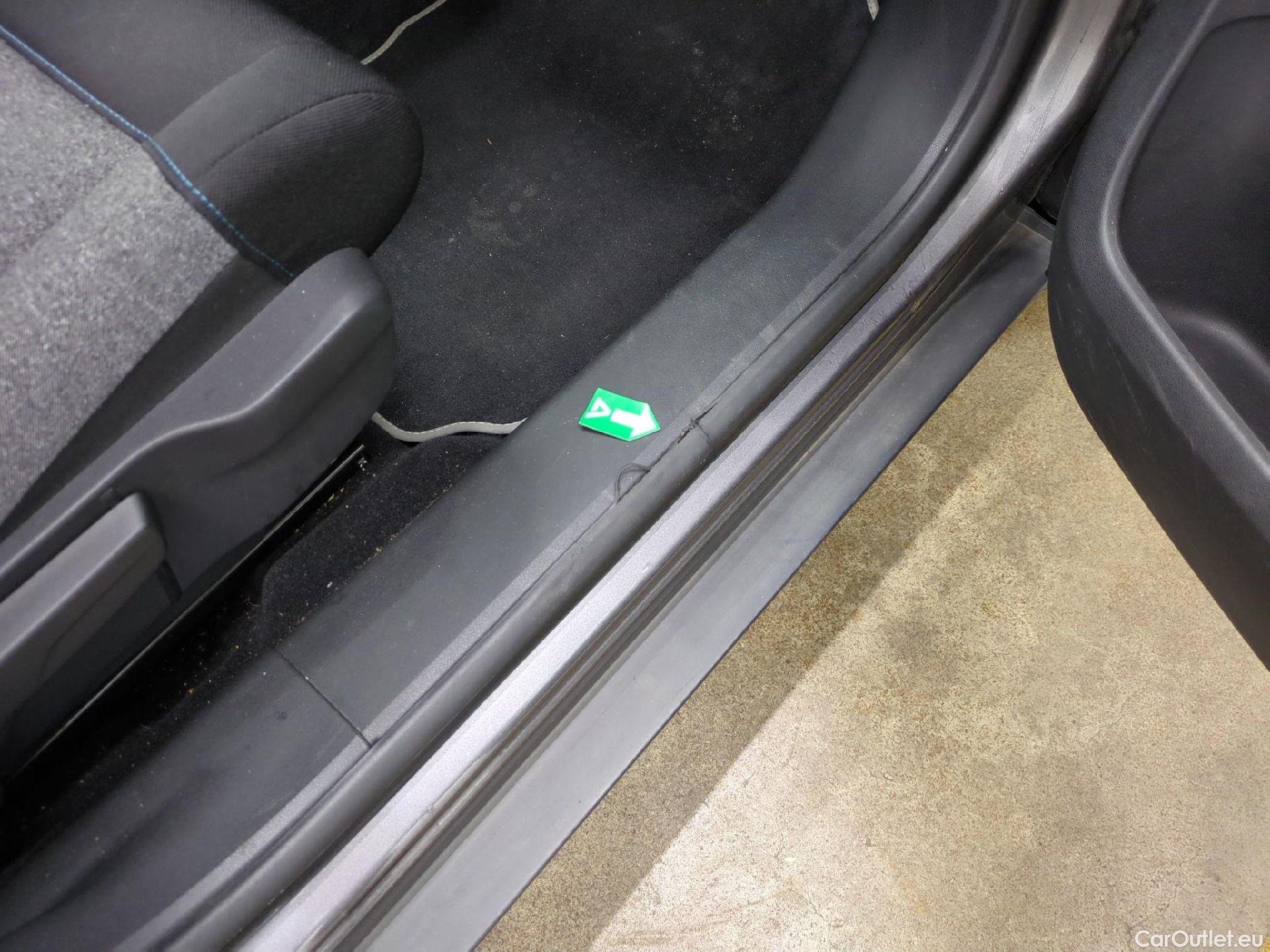  Citroen  C4 Cactus  Feel Business 1.5 BlueHDi 100CV BVM6 E6d #2