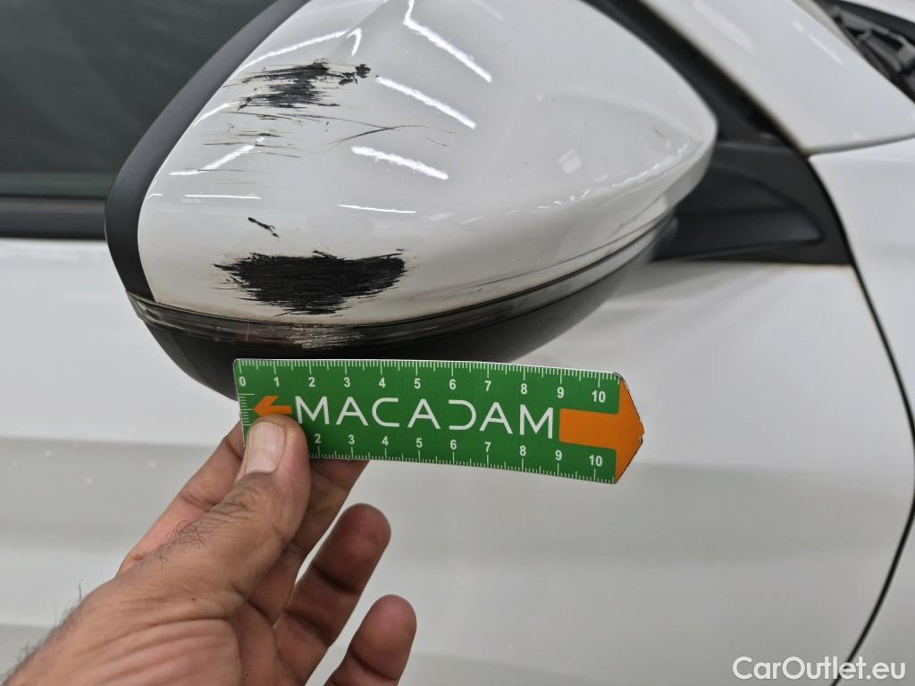  Peugeot  208  Premium 1.5 HDi 100CV BVM6 E6d #46