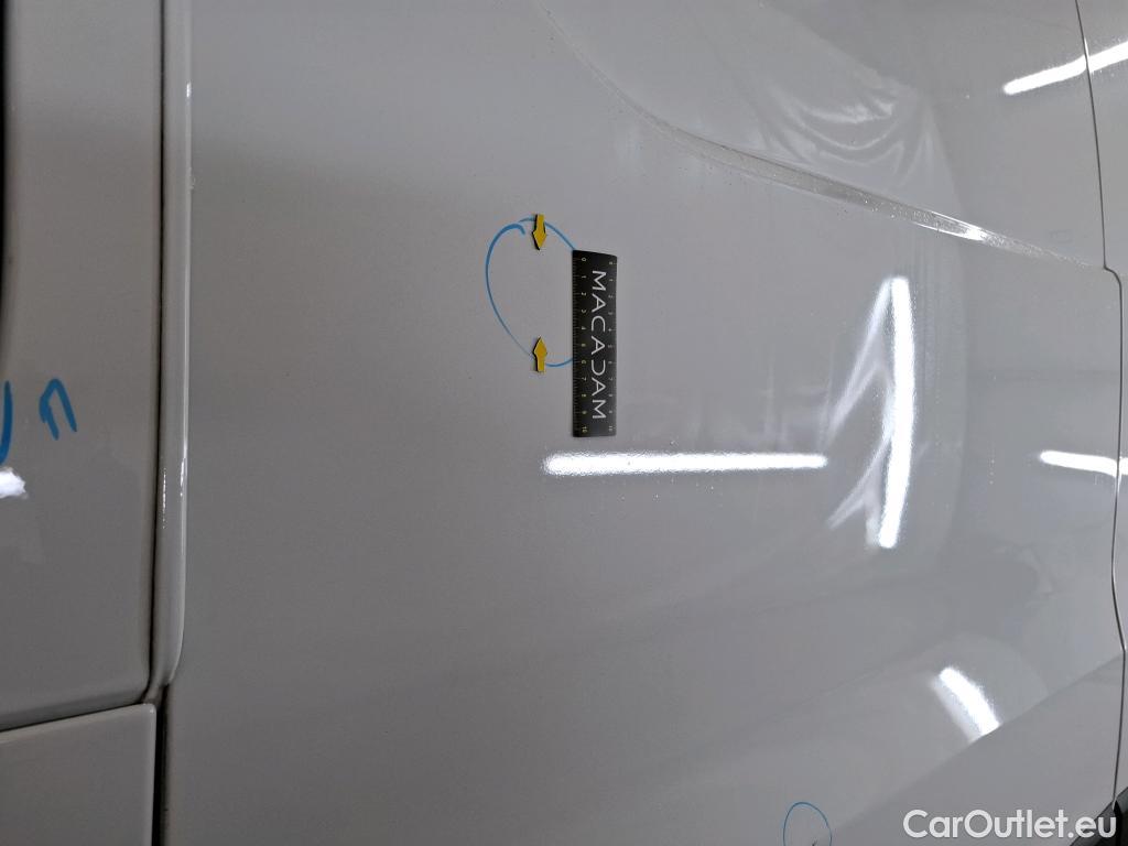  Renault  Trafic  III Fourgon L2H1 3T Grand Confort 2.0 dCi 130CV BVM6 E6d #31