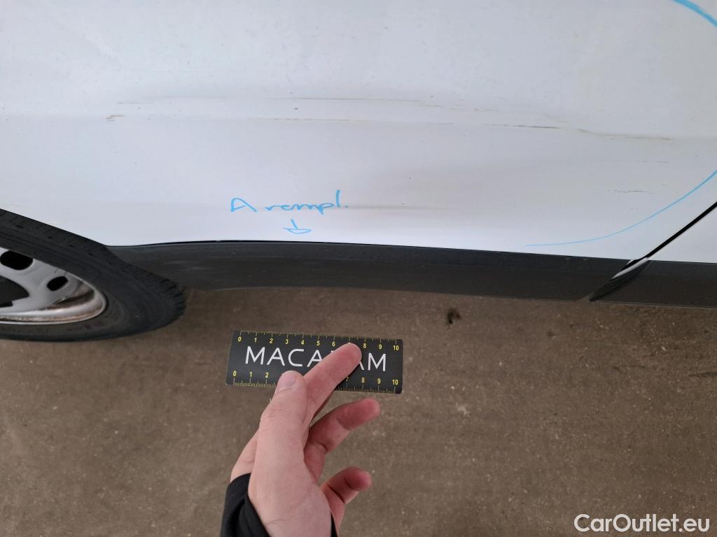  Renault  Trafic  III Fourgon L2H1 3T Grand Confort 2.0 dCi 130CV BVM6 E6d #33