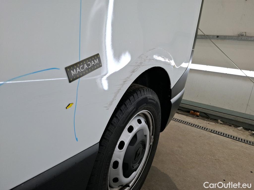  Renault  Trafic  III Fourgon L2H1 3T Grand Confort 2.0 dCi 130CV BVM6 E6d #8