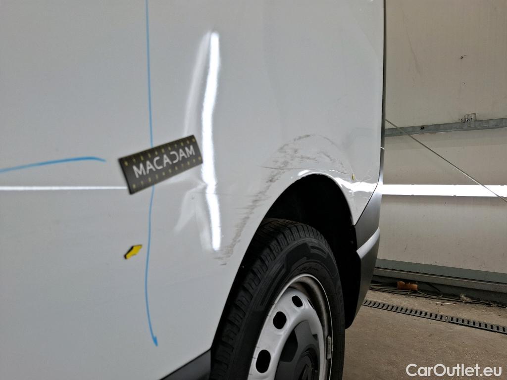  Renault  Trafic  III Fourgon L2H1 3T Grand Confort 2.0 dCi 130CV BVM6 E6d #7