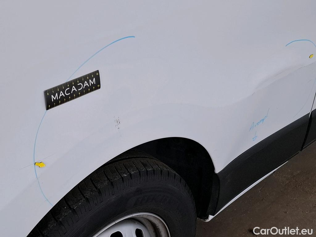  Renault  Trafic  III Fourgon L2H1 3T Grand Confort 2.0 dCi 130CV BVM6 E6d #2