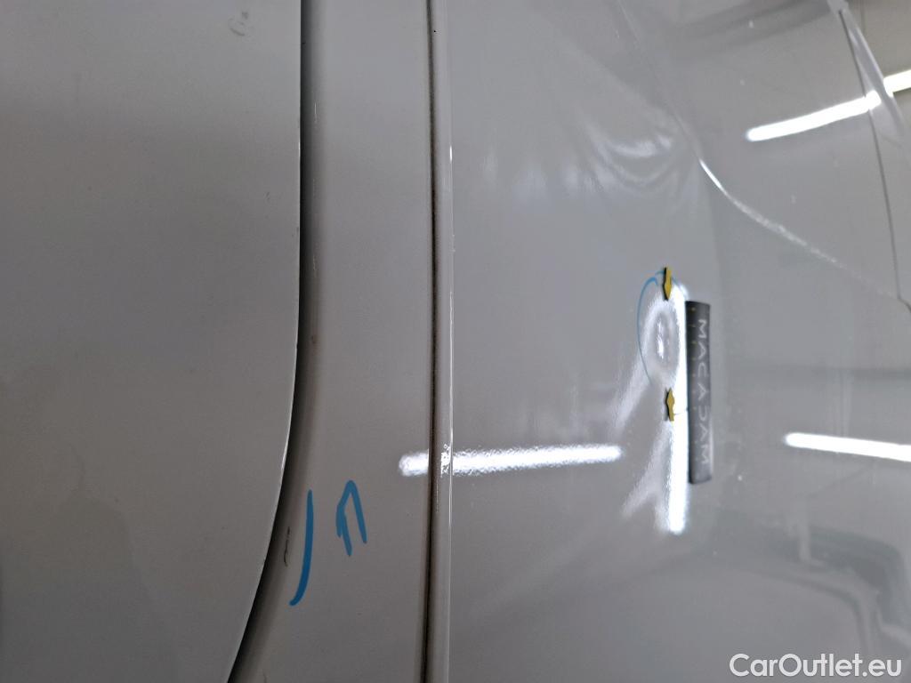  Renault  Trafic  III Fourgon L2H1 3T Grand Confort 2.0 dCi 130CV BVM6 E6d #32