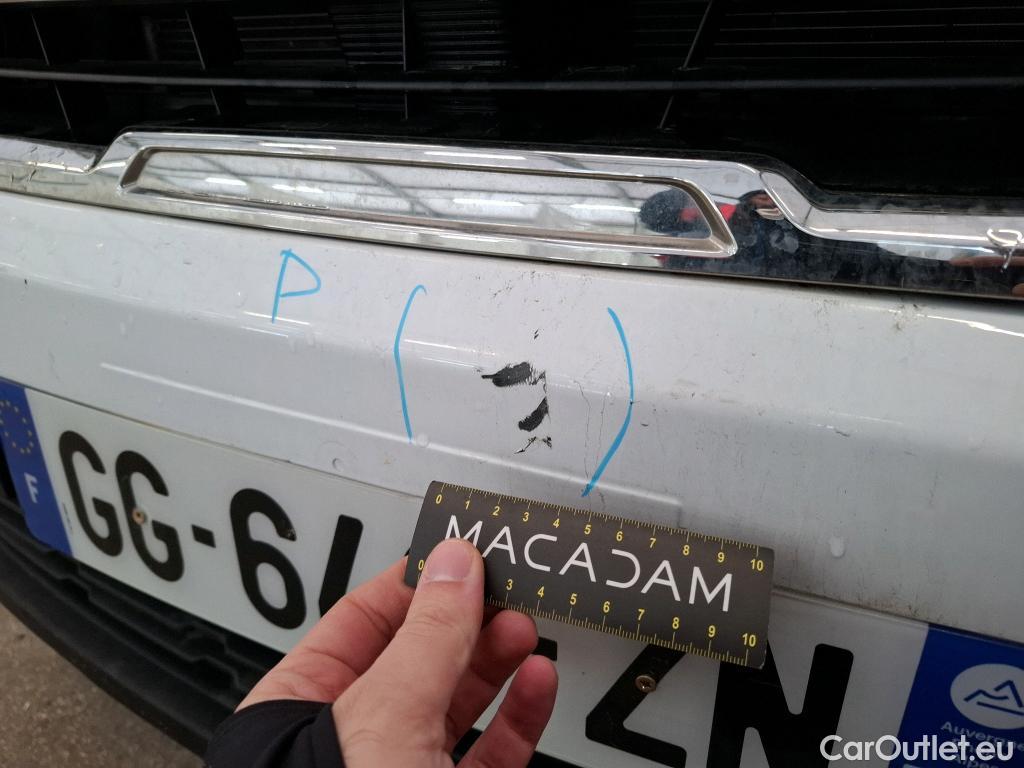  Renault  Trafic  III Fourgon L2H1 3T Grand Confort 2.0 dCi 130CV BVM6 E6d #24