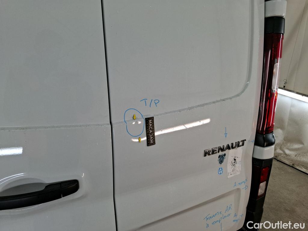  Renault  Trafic  III Fourgon L2H1 3T Grand Confort 2.0 dCi 130CV BVM6 E6d #29