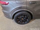  Porsche  Cayenne PORSCHE  COUPE / 2019 / 5P / SUV 3.0 V6 E-HYBRID #26
