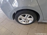  Toyota  Corolla TOYOTA  / 2019 / 5P / BERLINA 1.8 HYBRID BUSINESS #63