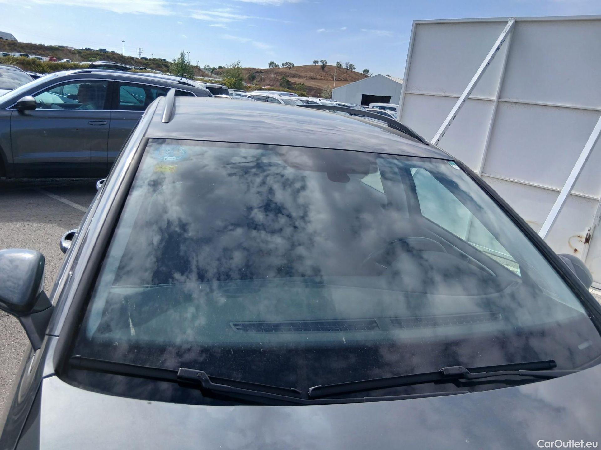  Volkswagen  Golf  VOLKSWAGEN / 2016 / 5P / familiar Last Edition 1.6 TDI 85kW(115CV) Variant #10