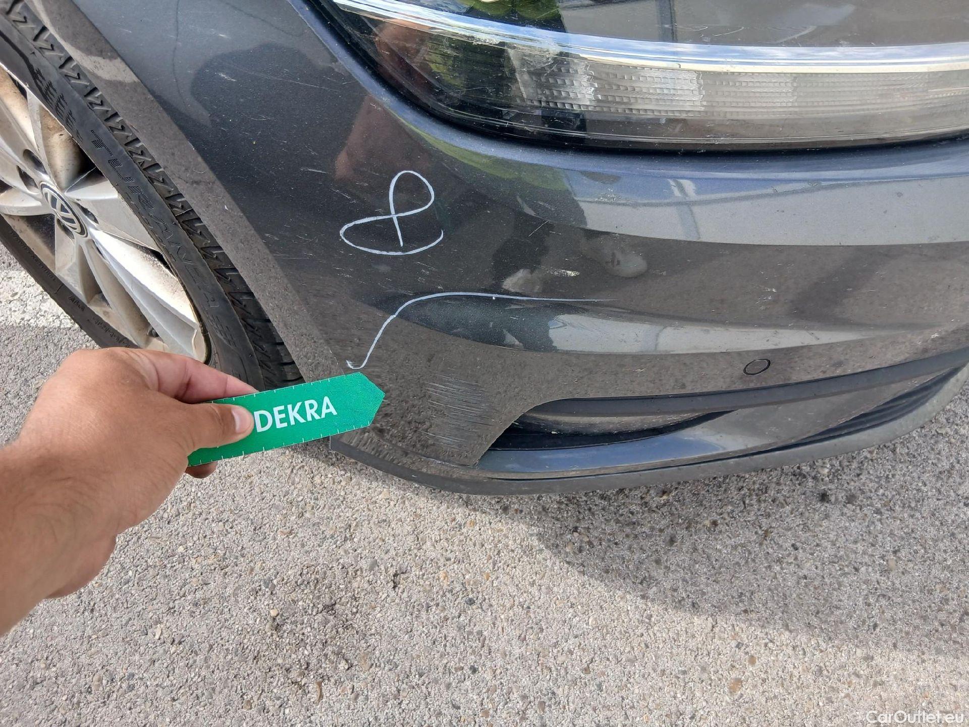  Volkswagen  Golf  VOLKSWAGEN / 2016 / 5P / familiar Last Edition 1.6 TDI 85kW(115CV) Variant #3