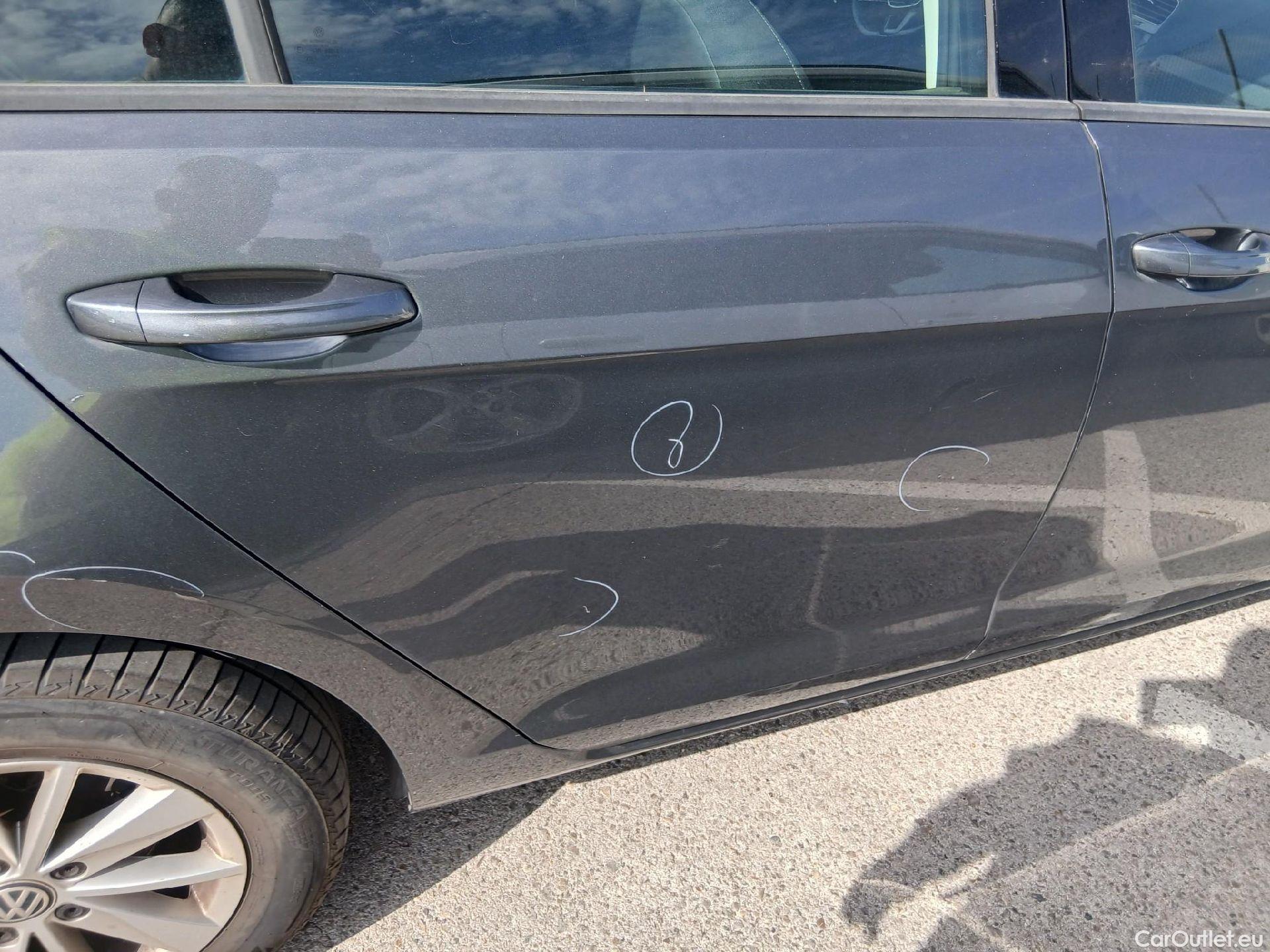  Volkswagen  Golf  VOLKSWAGEN / 2016 / 5P / familiar Last Edition 1.6 TDI 85kW(115CV) Variant #24