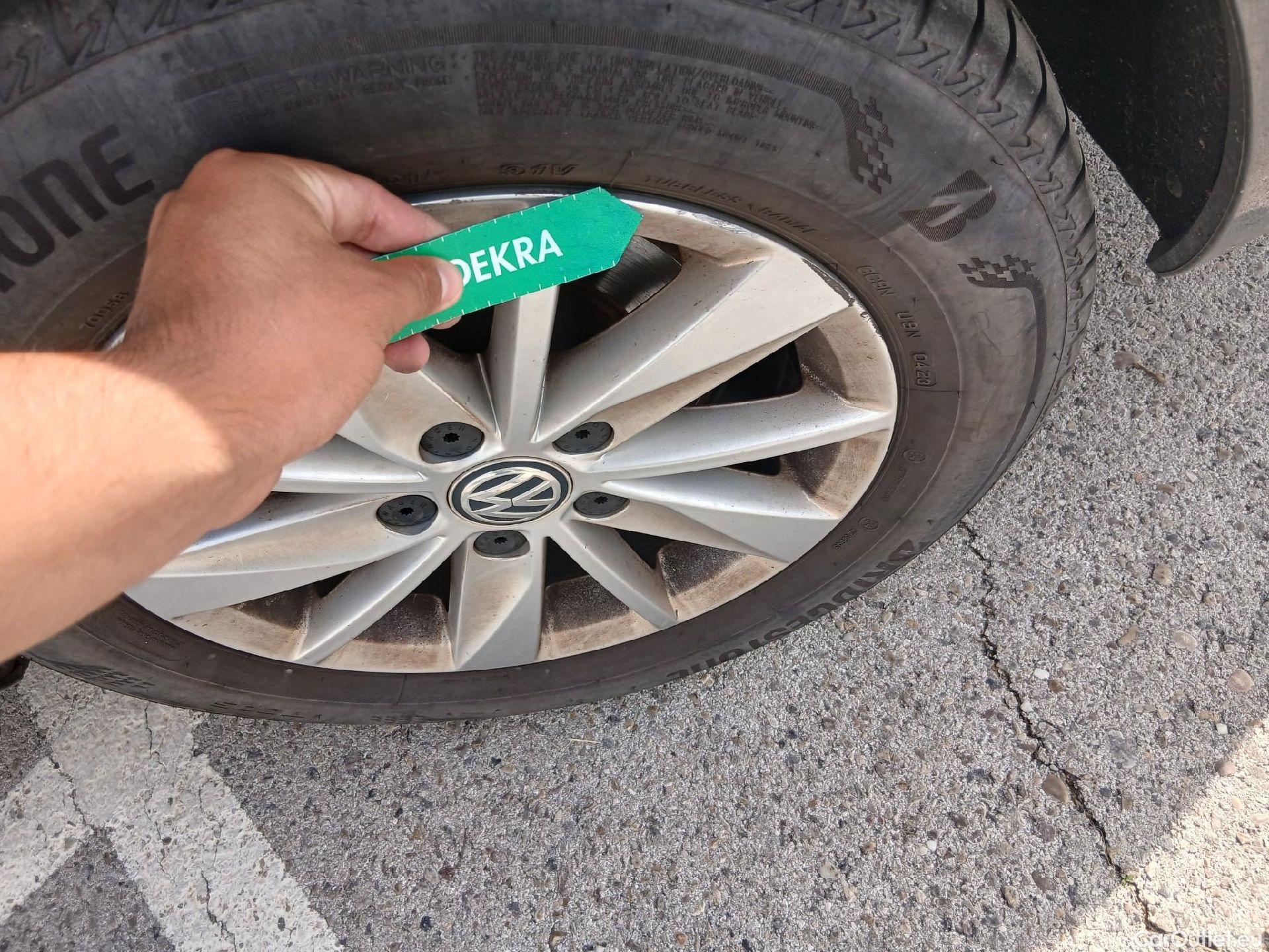  Volkswagen  Golf  VOLKSWAGEN / 2016 / 5P / familiar Last Edition 1.6 TDI 85kW(115CV) Variant #17