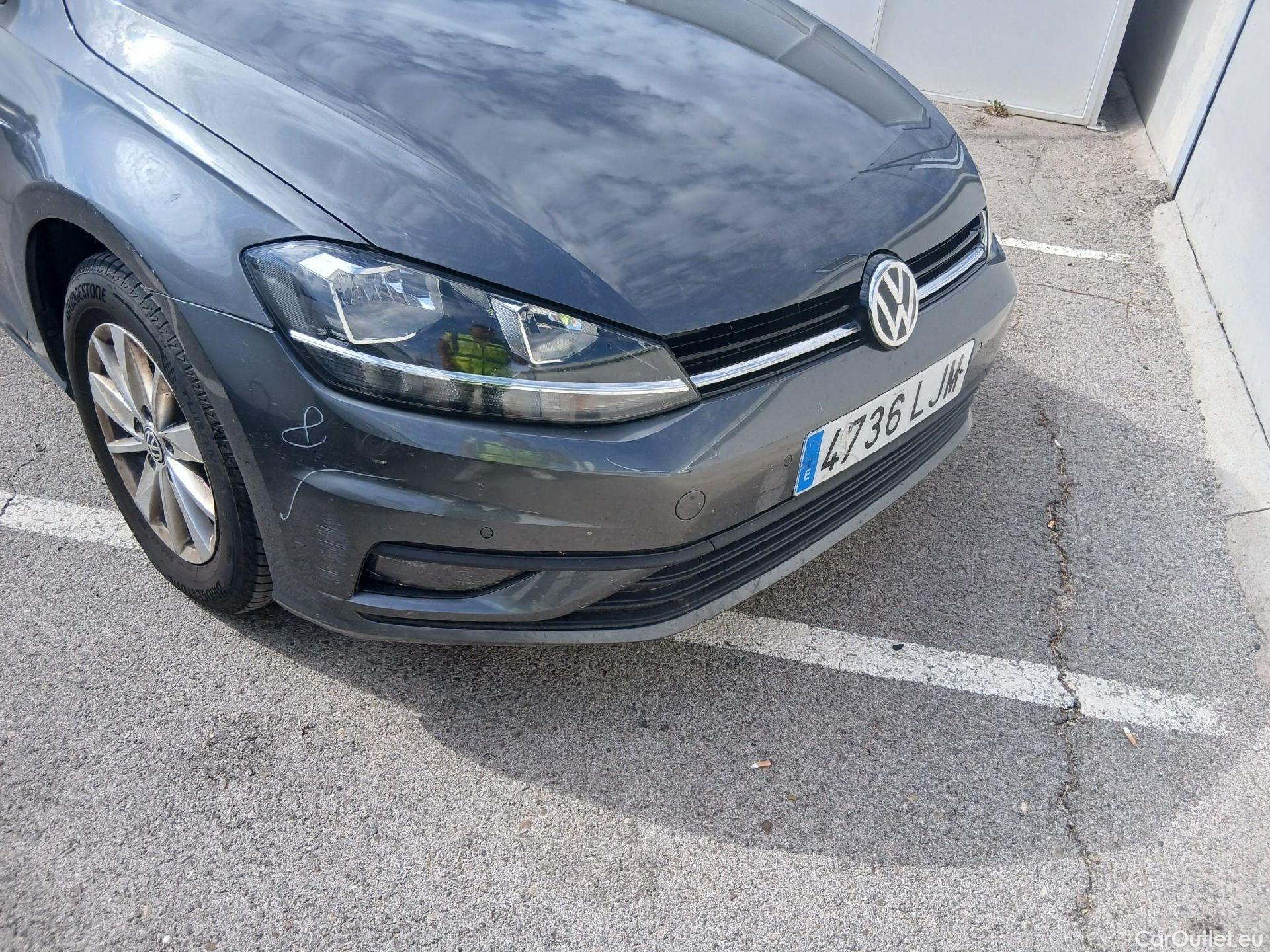  Volkswagen  Golf  VOLKSWAGEN / 2016 / 5P / familiar Last Edition 1.6 TDI 85kW(115CV) Variant #4