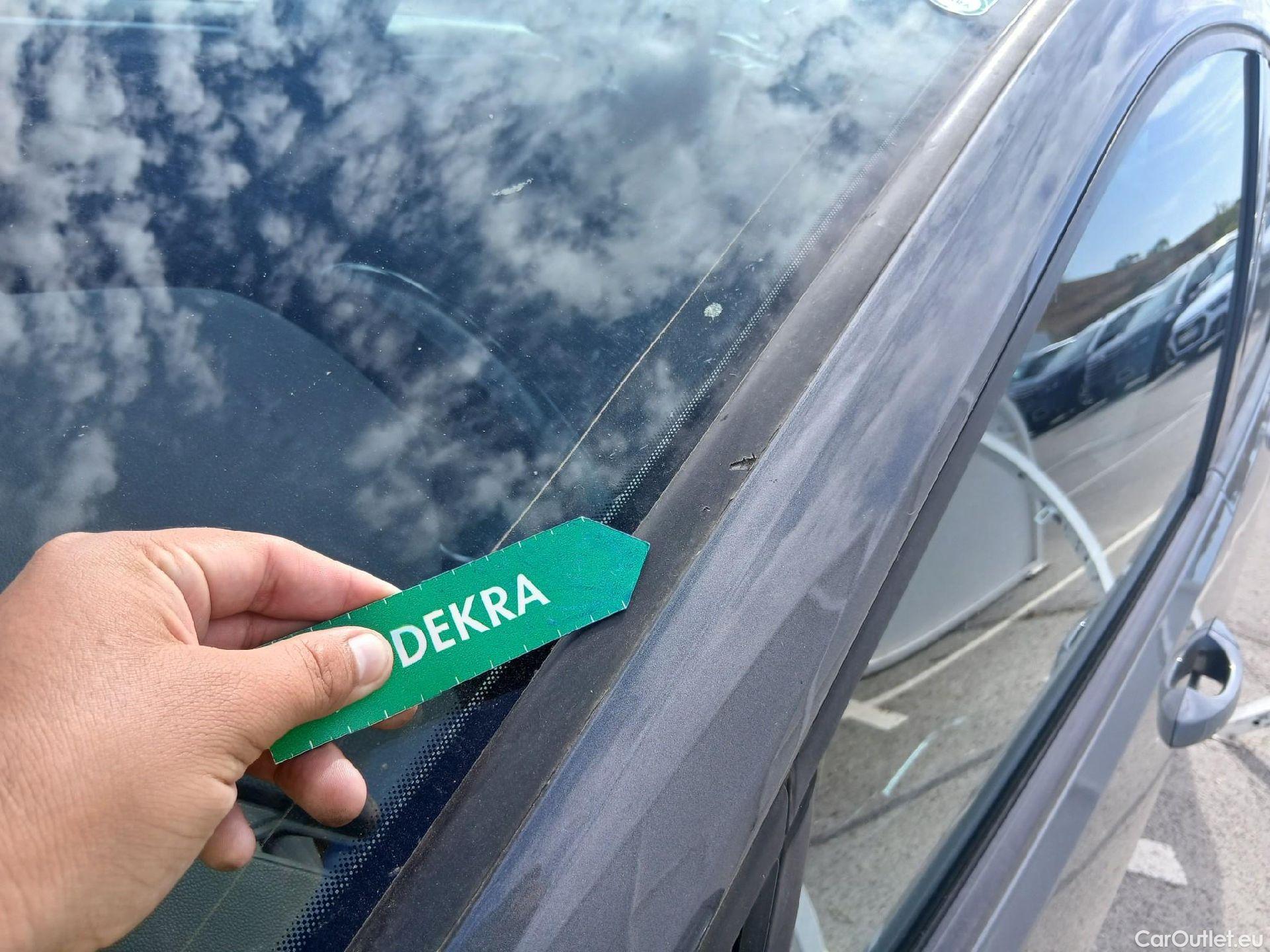  Volkswagen  Golf  VOLKSWAGEN / 2016 / 5P / familiar Last Edition 1.6 TDI 85kW(115CV) Variant #12