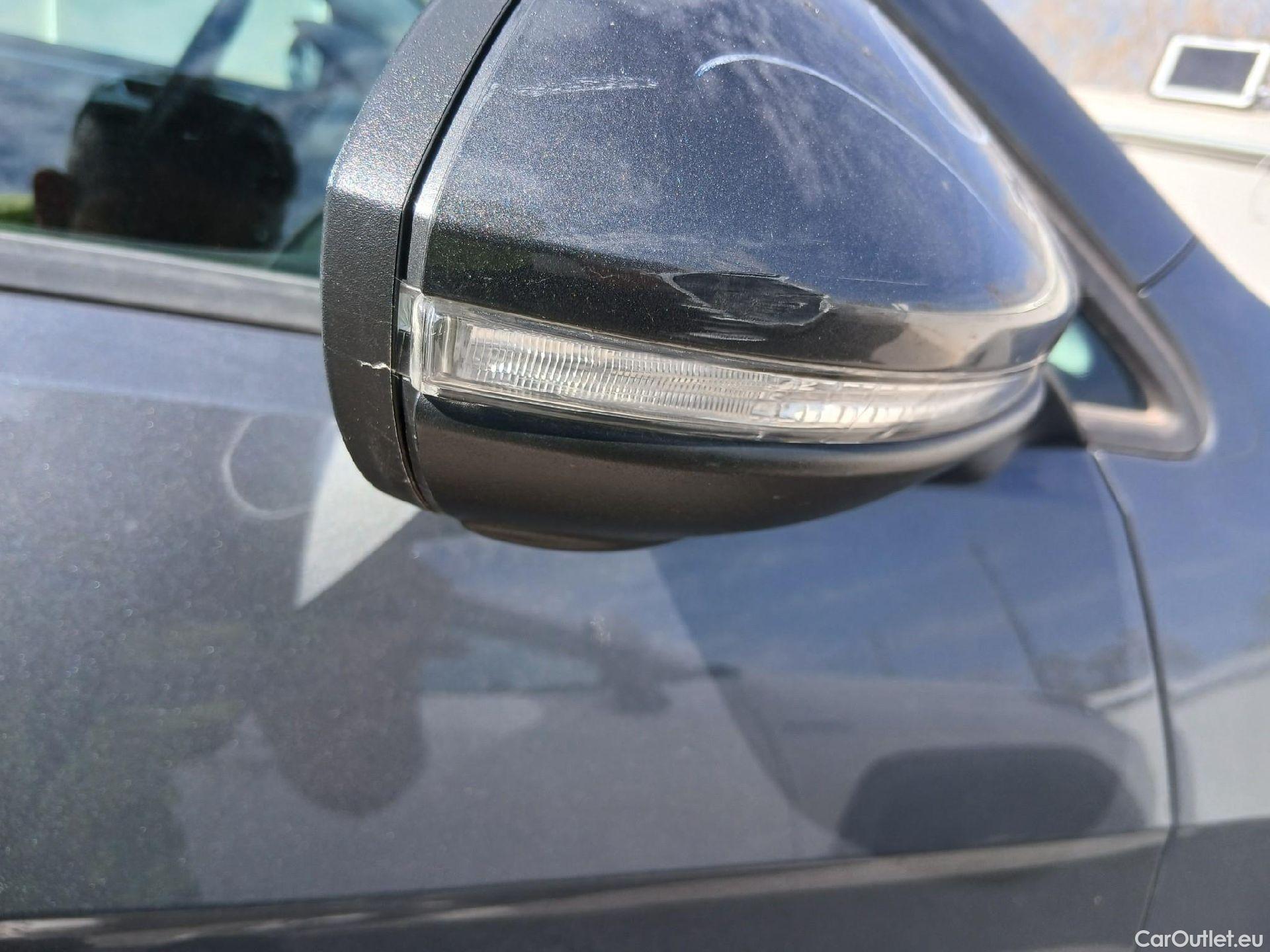  Volkswagen  Golf  VOLKSWAGEN / 2016 / 5P / familiar Last Edition 1.6 TDI 85kW(115CV) Variant #29