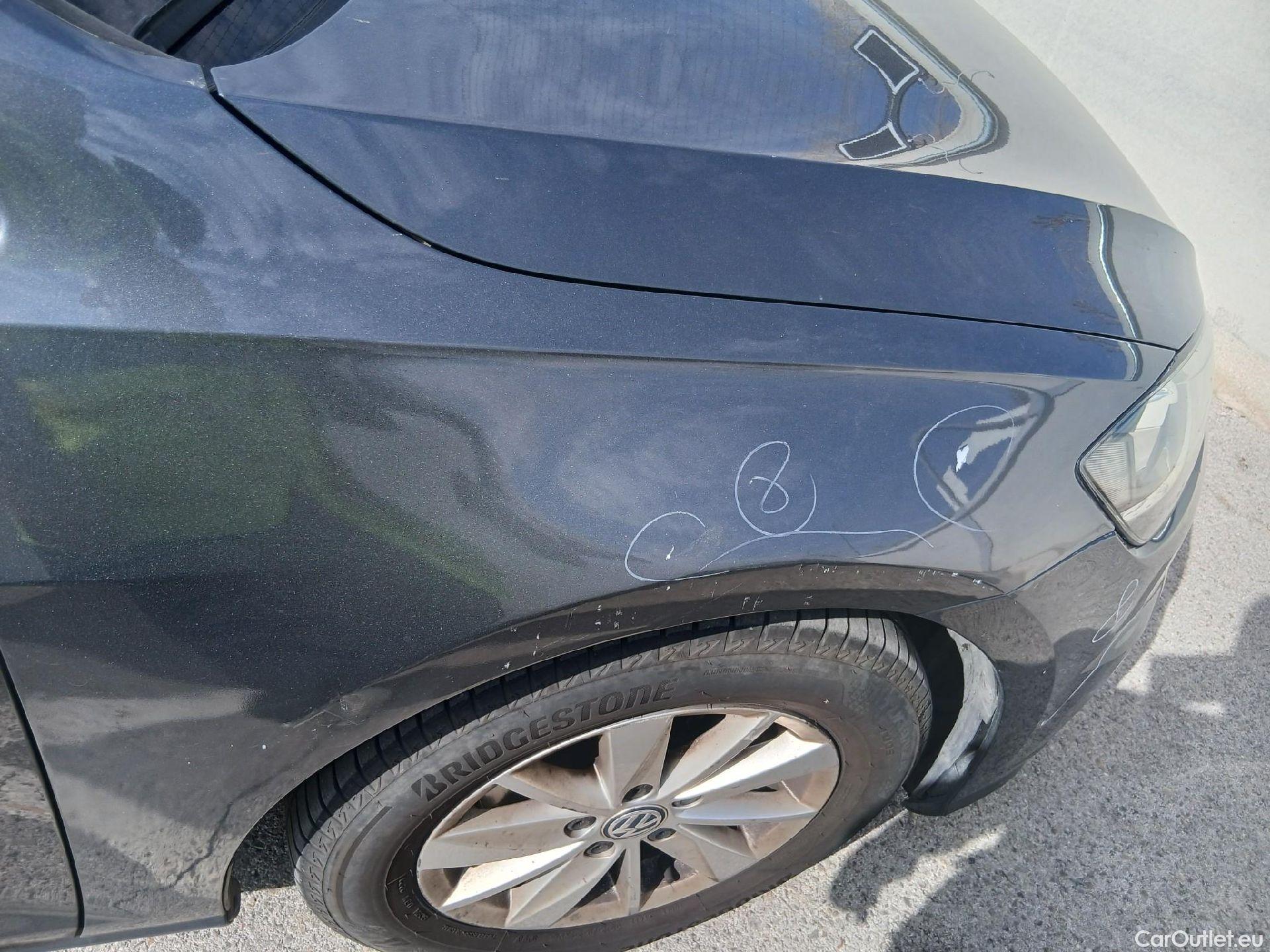  Volkswagen  Golf  VOLKSWAGEN / 2016 / 5P / familiar Last Edition 1.6 TDI 85kW(115CV) Variant #31