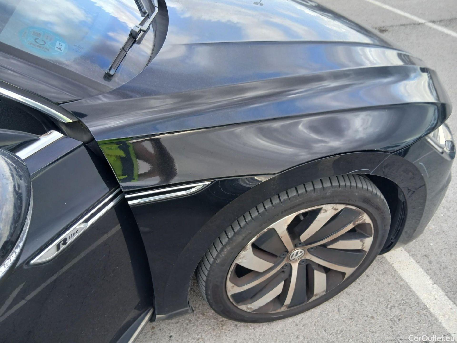  Volkswagen  Arteon VOLKSWAGEN  / 2017 / 5P / berlina con portón R-Line 2.0 TDI 110kW (150CV) #46