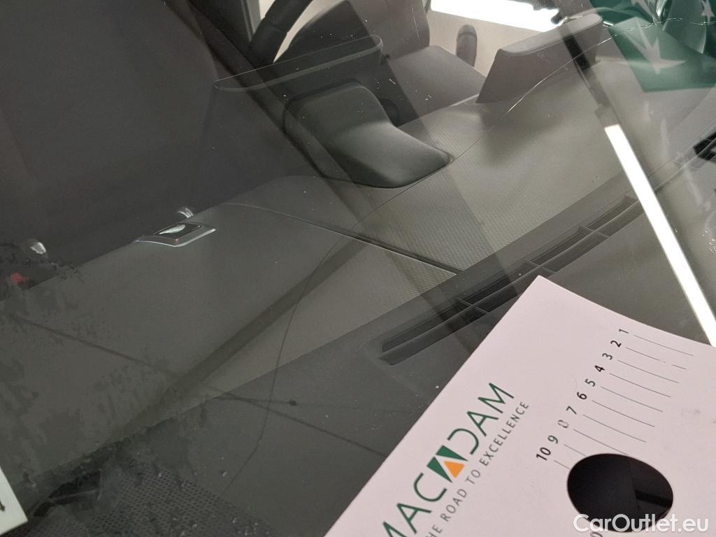  Citroen  C4 Cactus  Feel Nav Société 1.5 BlueHDI 120CV BVA6 E6dT #3