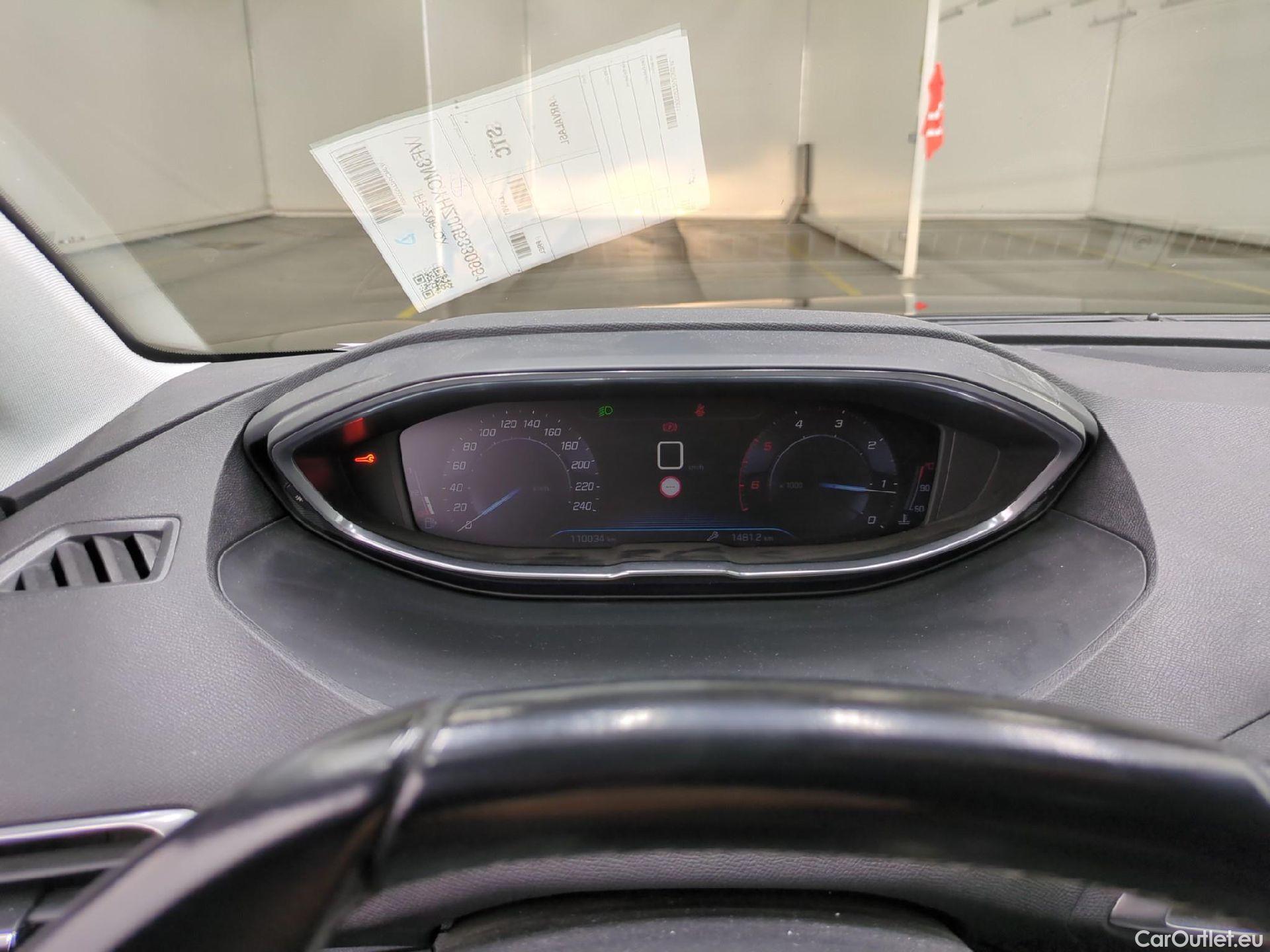  Peugeot  3008  Active 1.5 HDi 130CV BVM6 E6dT #1