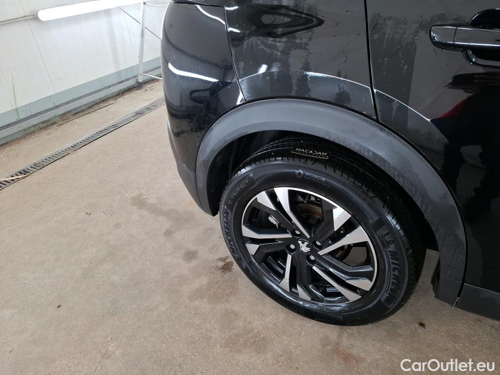  Peugeot  2008  Allure Pack 1.5 HDi 110CV BVM6 E6d #19