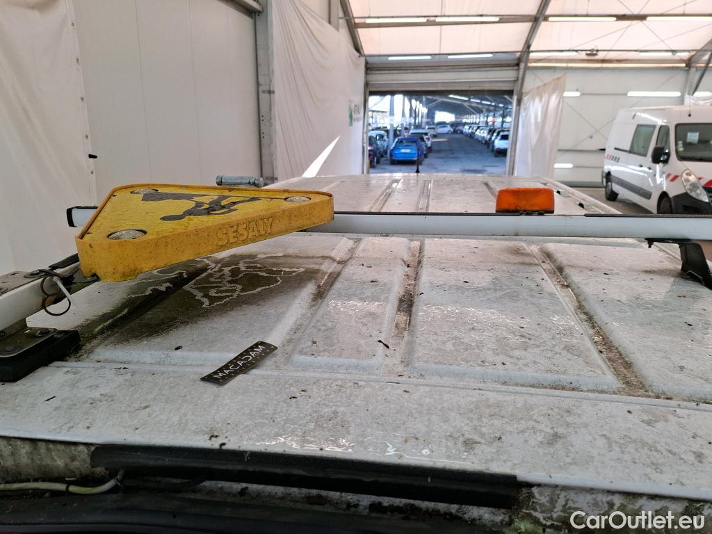  Citroen  Jumpy CITROEN  VU 4p Fourgon Taille M BlueHDi 120 S&S BVM6 Business #37