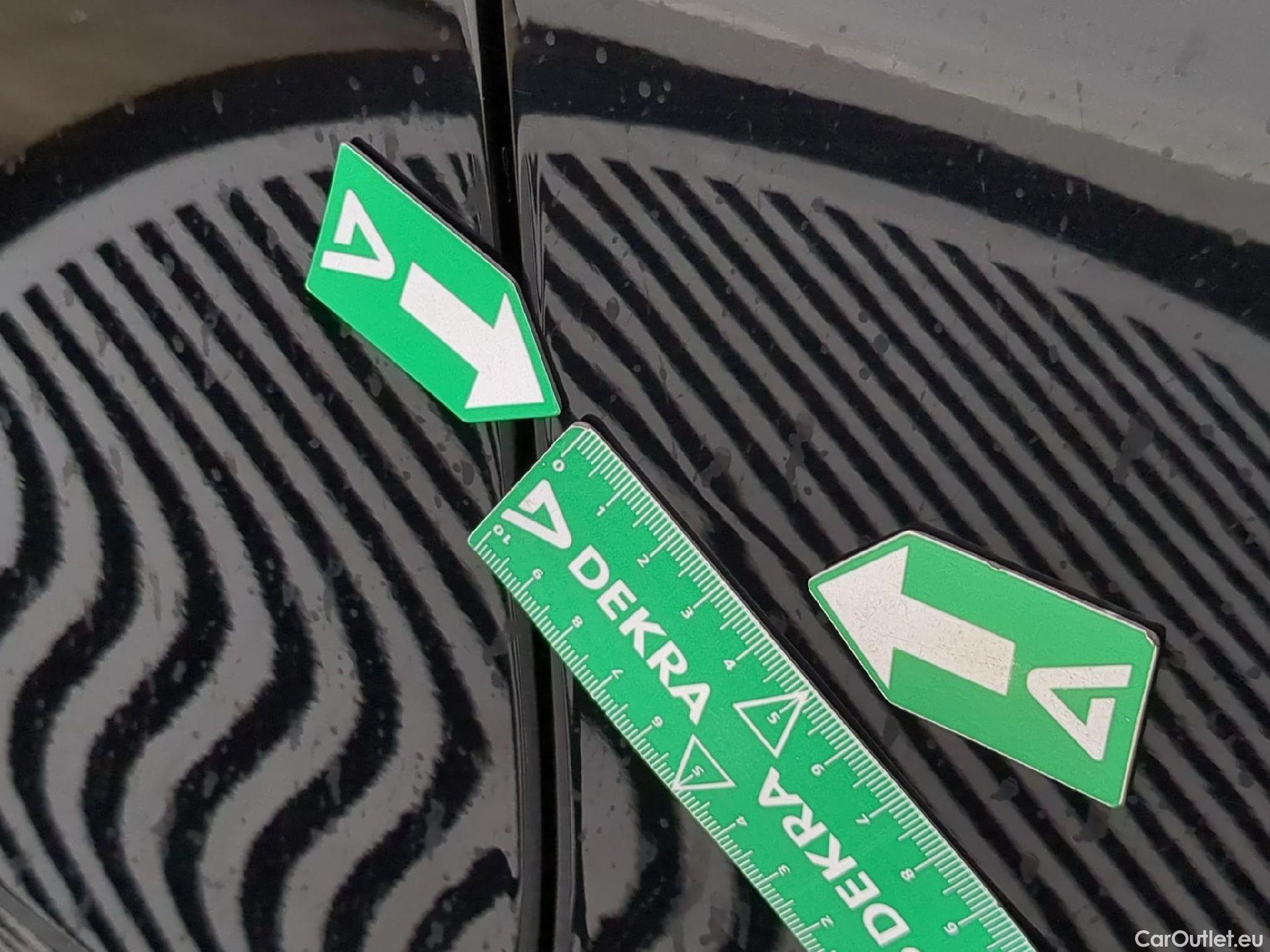  Mercedes  G-Klasee MERCEDES-BENZ GLC / 2019 / 5P / SUV GLC 300 e AMG Line 4Matic #5