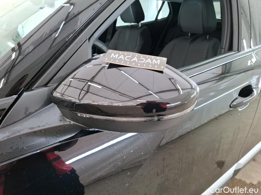  Peugeot  2008  Allure Pack 1.5 HDi 110CV BVM6 E6d #22