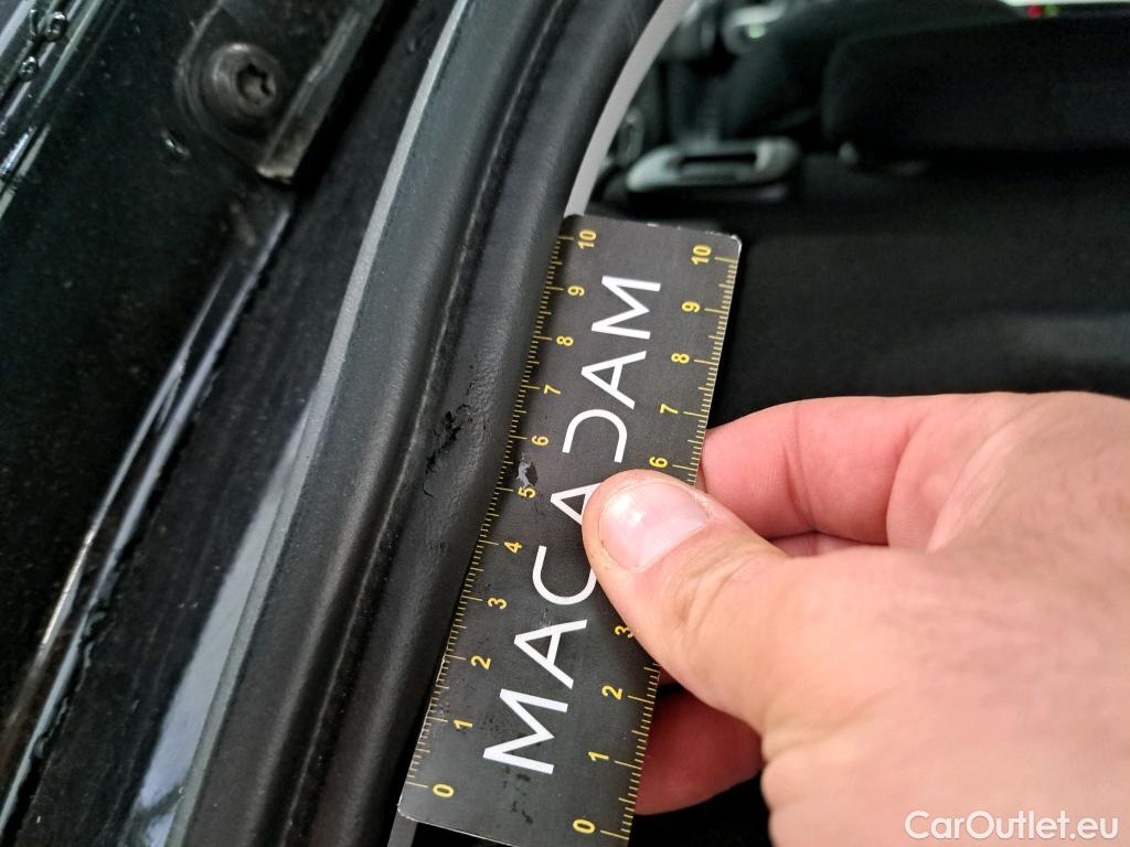  Bmw  Serie 1 BMW Série 1 / 2019 / 5P / Berline 116d DKG7 Business Design #4