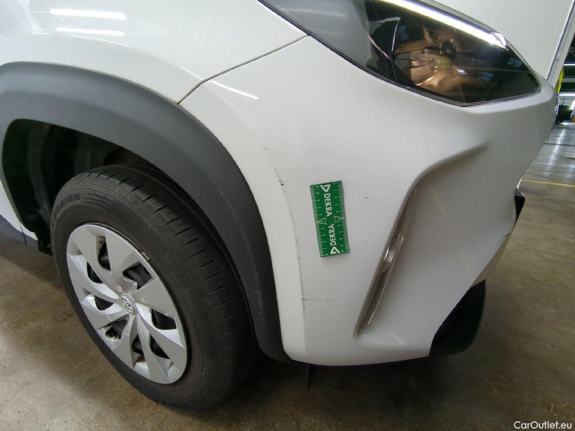  Toyota  Yaris Cross TOYOTA  Hybride / 2021 / 5P / SUV 1.5 HYBRID 116H DYNAMIC AUTO #12