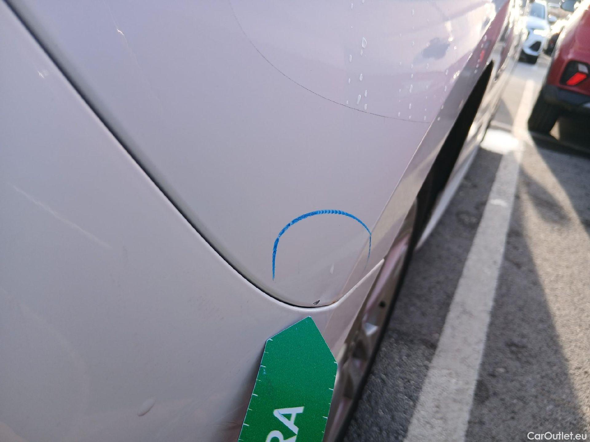  Toyota  Corolla TOYOTA  / 2019 / 5P / familiar 1.8 125H ACTIVE TECH E-CVT TOU SPORT #33