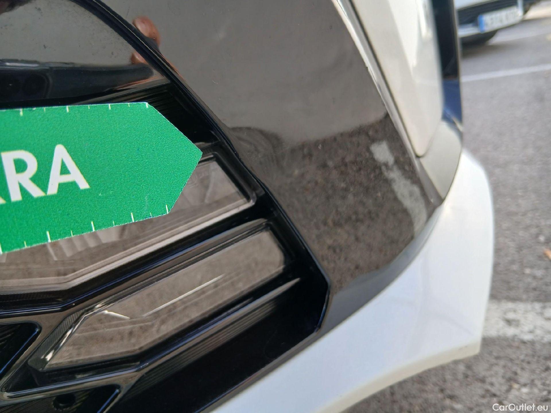  KIA  Sorento KIA  / 2020 / 5P / todoterreno 1.6 T-GDi HEV Drive 4x2 7pl #3