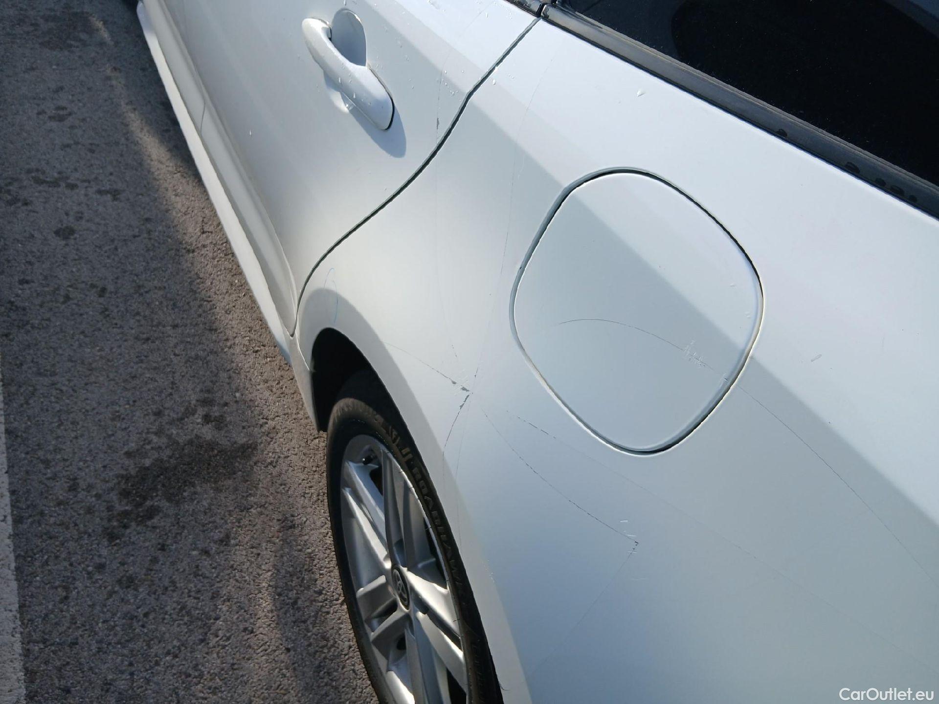  Toyota  Corolla TOYOTA  / 2019 / 5P / familiar 1.8 125H ACTIVE TECH E-CVT TOU SPORT #25