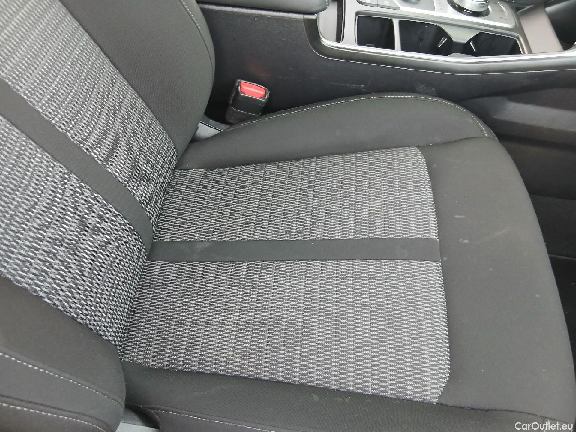  KIA  Sorento KIA  / 2020 / 5P / todoterreno 1.6 T-GDi HEV Drive 4x2 7pl #20