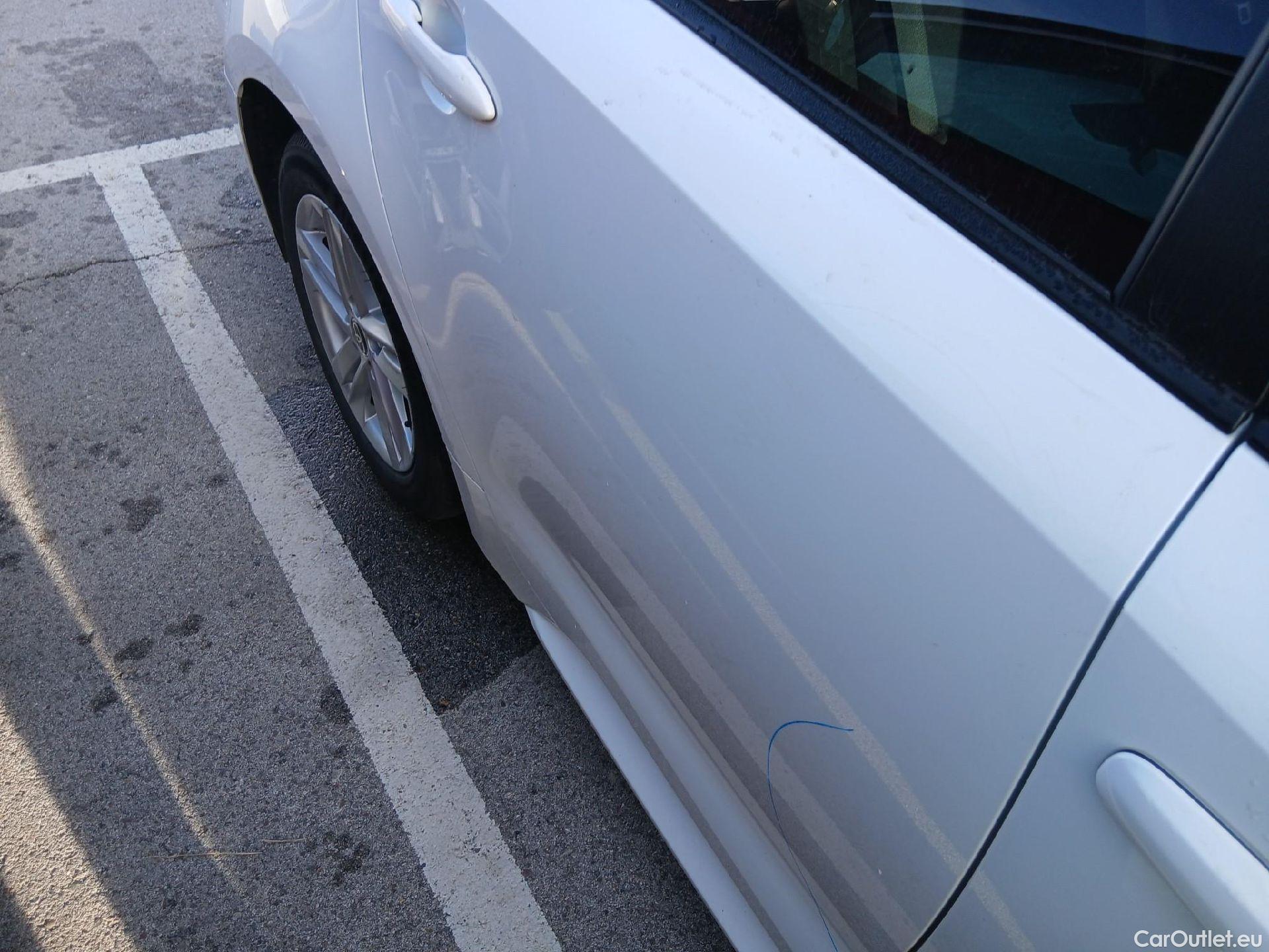  Toyota  Corolla TOYOTA  / 2019 / 5P / familiar 1.8 125H ACTIVE TECH E-CVT TOU SPORT #36