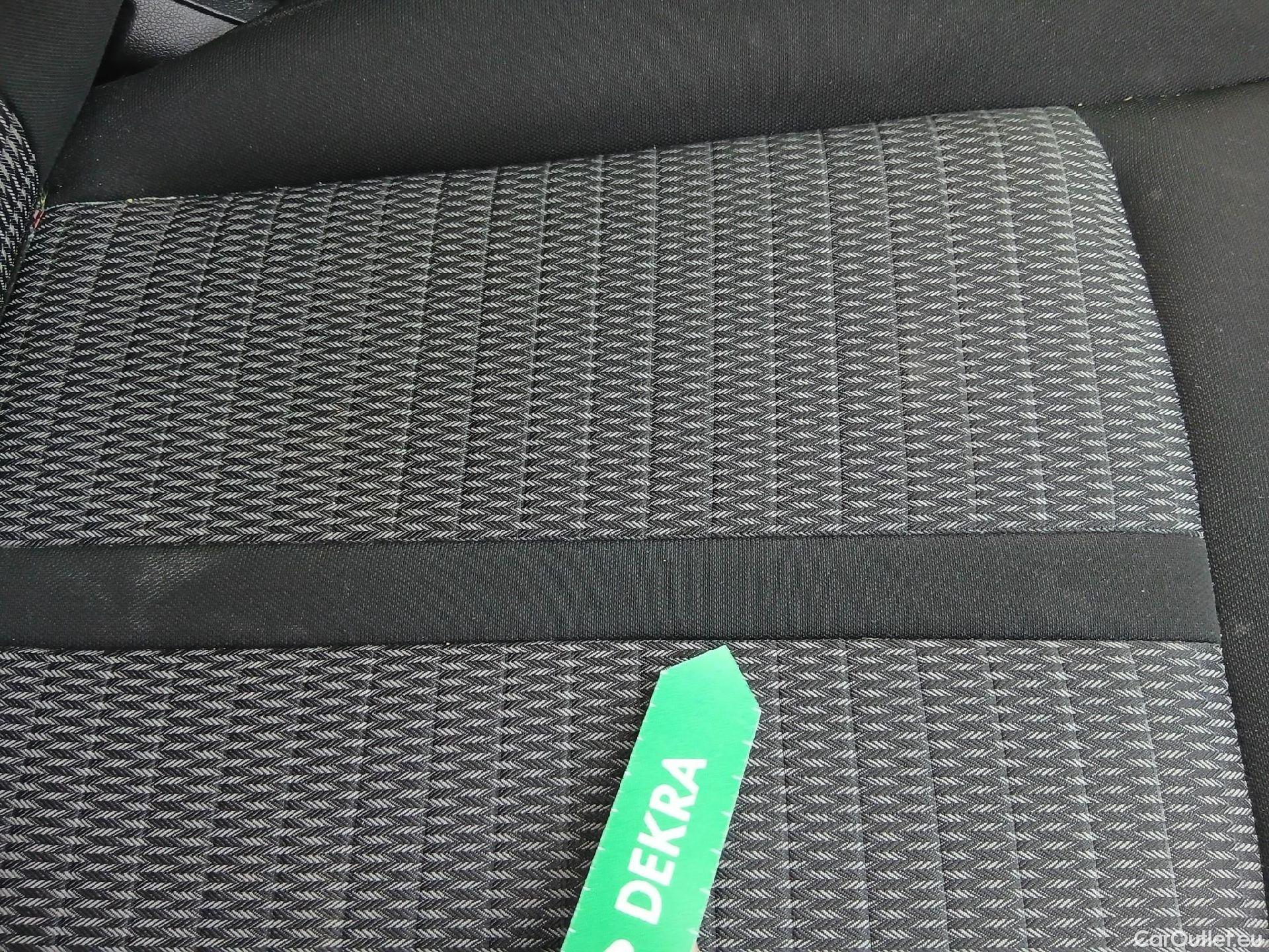  KIA  Sorento KIA  / 2020 / 5P / todoterreno 1.6 T-GDi HEV Drive 4x2 7pl #21